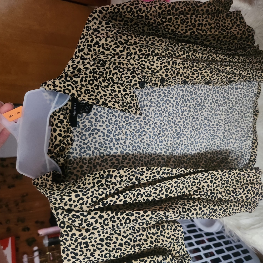 Leopard Print Cropped Button-Up Shirt in Tan and Black